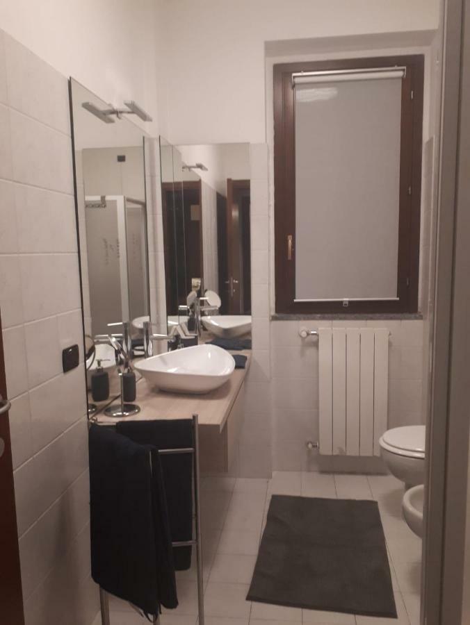 Casa Roma Lägenhet Turate Exteriör bild